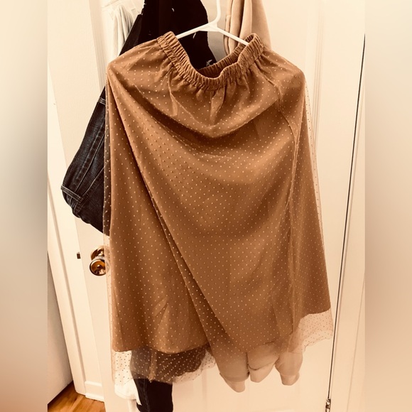 Korean style elastic waist mesh overlay beige skirt - Picture 4 of 5